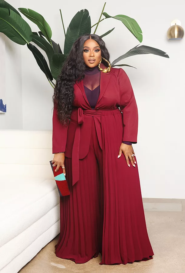 Kierra Sheard in red dress